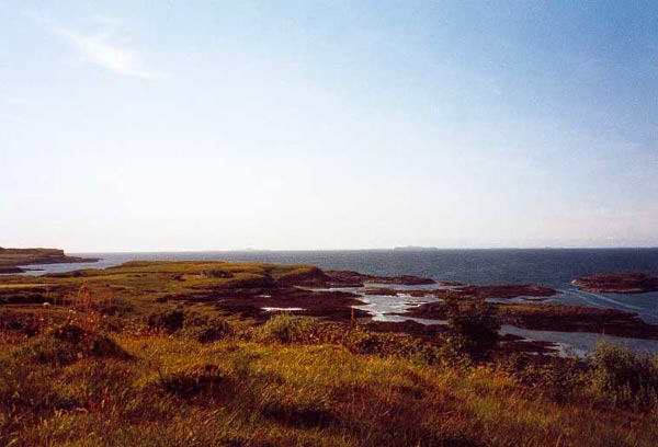 Blick zur Lavainsel Staffa
